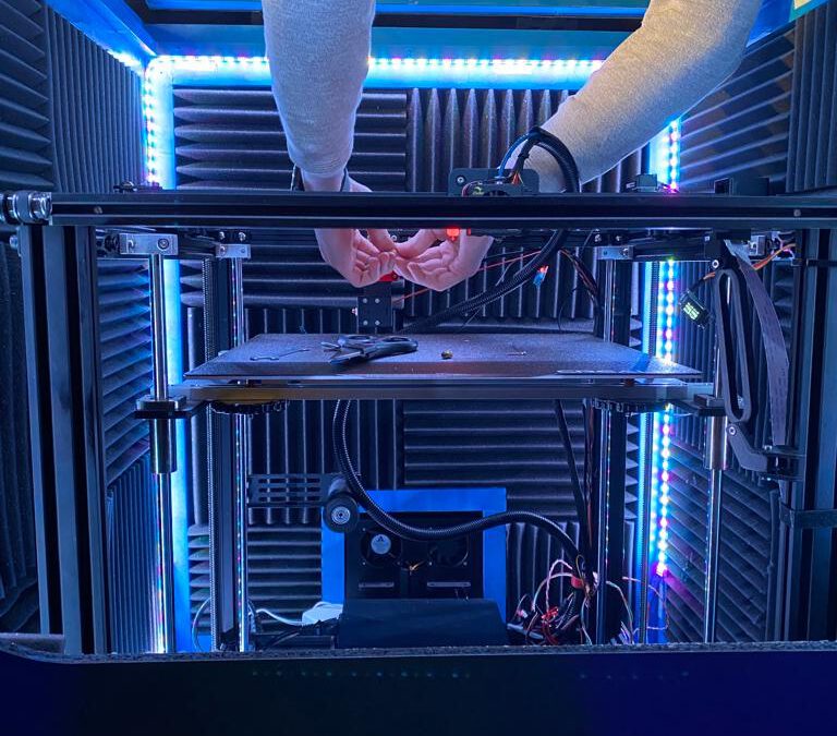 Ontdek de Indrukwekkende Upgrades aan onze 3D-printer: De Hotend MK9 en Meer!